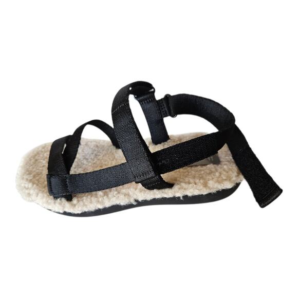 EVERLANE Women's 7 Sandals Renew Teddy Sport Faux Fur Sherpa Lined Black NEW - Picture 7 of 9